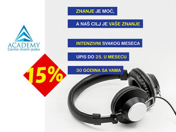 Reklama za školu stranih jezika „Akademija“ sa slušalicama i popustom od 15%.