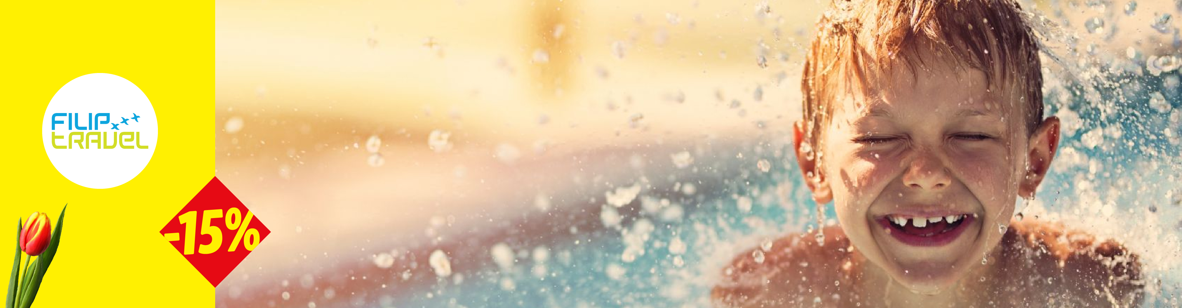 Dečak se raduje u vodi, sa popustom od 15% i tulipanom.