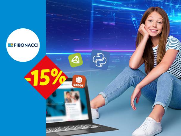Devojka sedi pored laptopa sa ikonama za programiranje i popustom od 15%.
