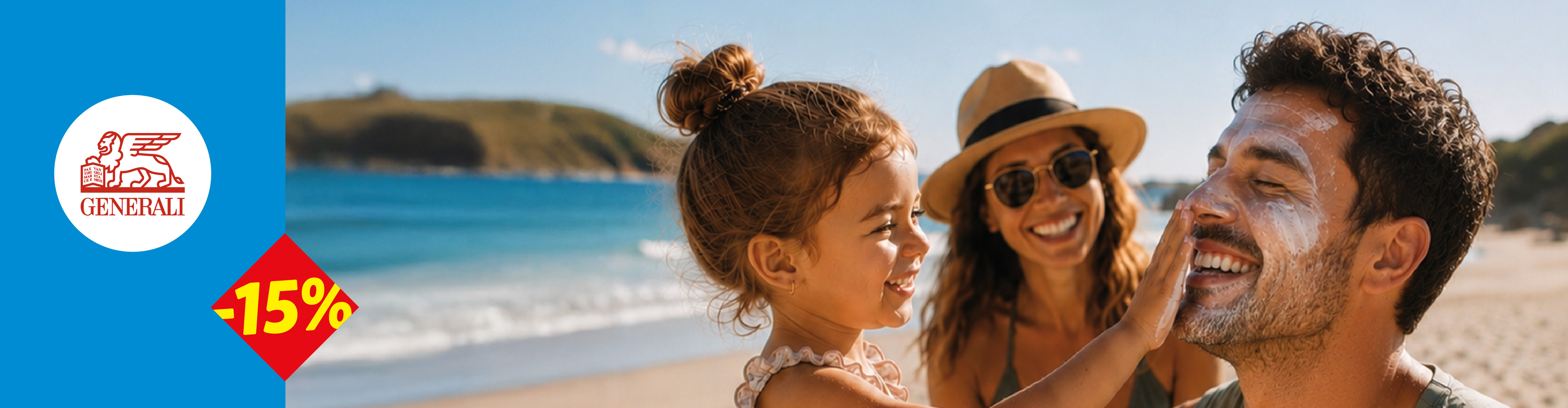 Porodica na plaži nanosi kremu za sunčanje, sa popustom od 15%.