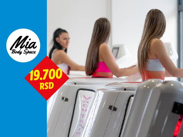 Žene vežbaju na spravama za vežbanje, sa logotipom i cenom od 19.700 RSD.