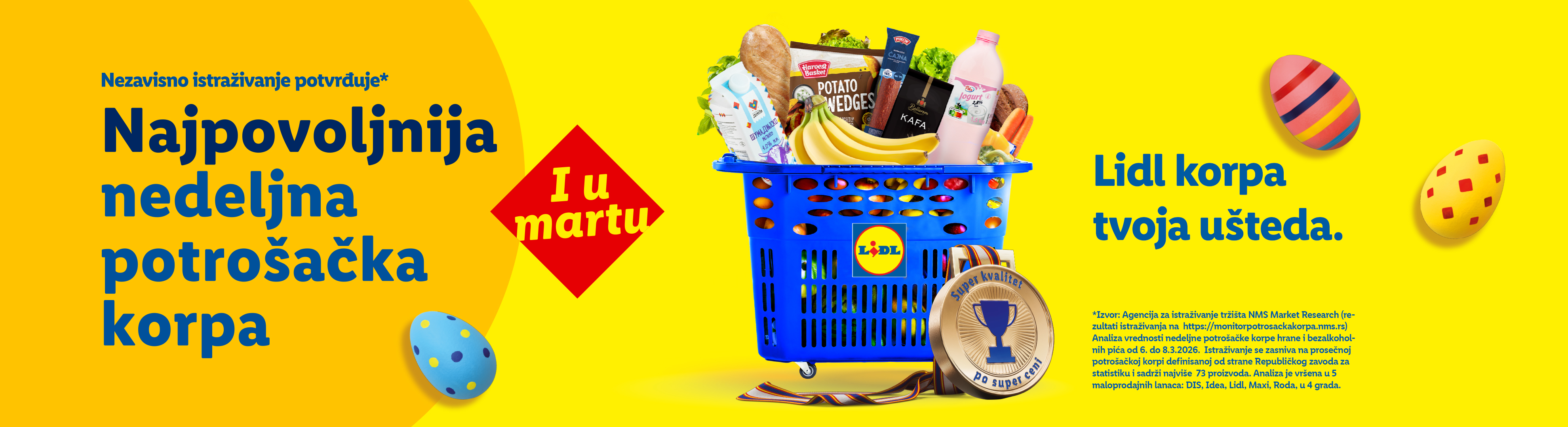 Reklama za Lidl sa korpom punom namirnica, uključujući mleko, jogurt, kafu, banane i hleb, sa tekstom „Najpovoljnija nedeljna potrošačka korpa i u martu“ i „Lidl korpa tvoja ušteda“.