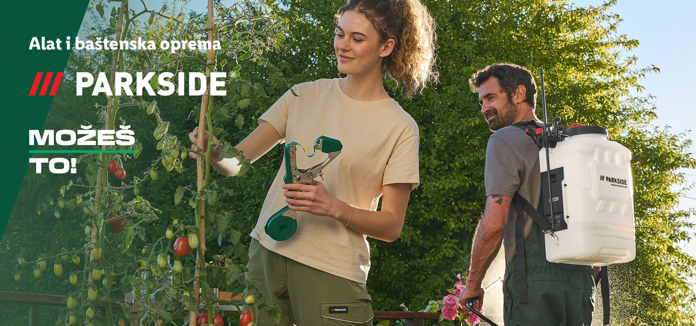 Žena vezuje paradajz, muškarac nosi prskalicu. Tekst: Alat i baštenska oprema. Možeš to!