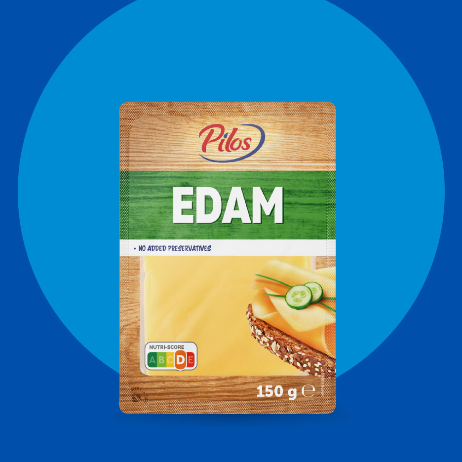 Pakovanje edam sira u listićima sa natpisom „bez dodatih konzervansa“ i Nutri-Score oznakom.