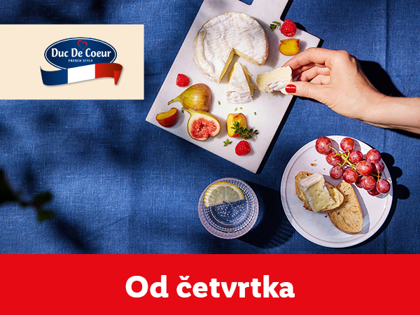 Duc De Coeur francuski sir sa voćem i pićem na plavoj pozadini, sa natpisom 'Od četvrtka'.