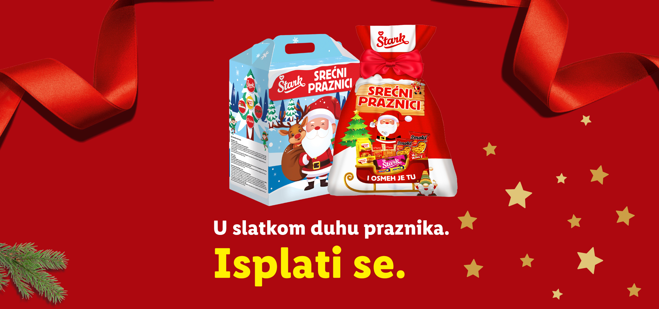 Stark praznični paketići sa slatkišima i grickalicama, na crvenoj pozadini sa novogodišnjim ukrasima.