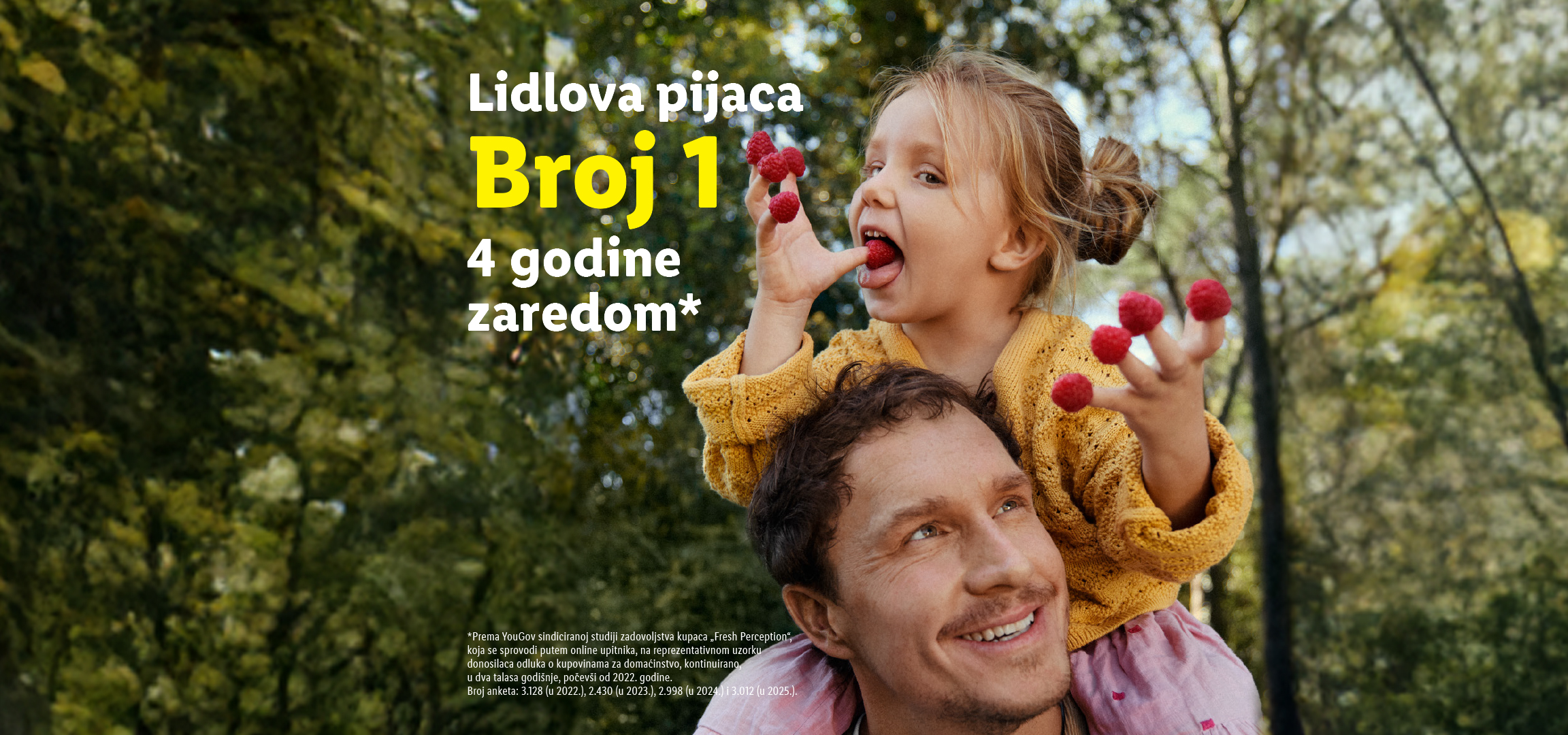 Otac i ćerka se igraju sa malinama, dok tekst ističe da je pijaca broj 1 četiri godine zaredom.