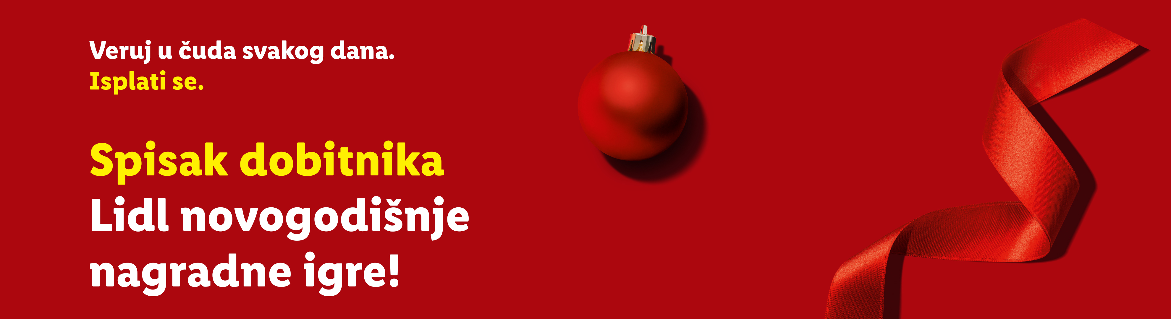 Crvena pozadina sa božićnom kuglom i trakom, sa tekstom o spisku dobitnika Lidl novogodišnje nagradne igre.