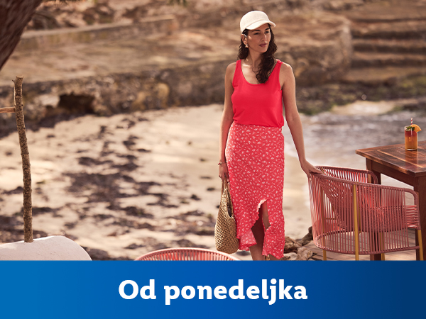 Žena u crvenoj haljini i beloj kačketu na plaži, tekst 'Od ponedeljka'.